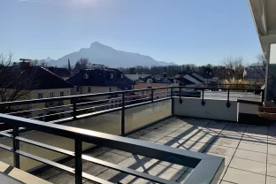 Schöne 2-Zimmer-Terrassenwohnung mit Tiefgarage - Toplage Aigen
