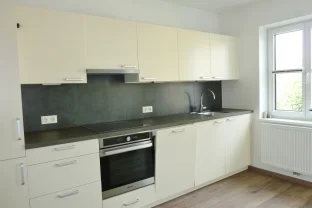 Modernisierte 4-Zimmer-Wohnung in Aiglhof/nächst Riedenburg