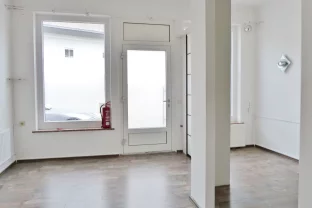 Charmantes Geschäftslokal in frequentierter Lage - Altmaxglan/nächst Kirche/Volksschule