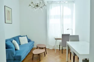 Charmante kleine 2-Zimmer-Altbauwohnung in Toplage von Salzburg/nächst Schloß Arenberg